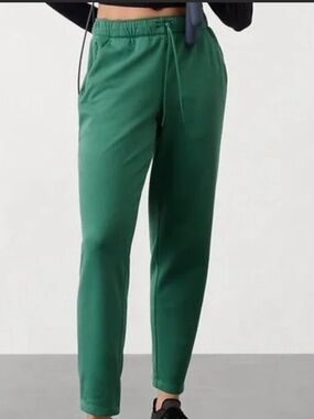 Athleta Unstoppable track pant size M